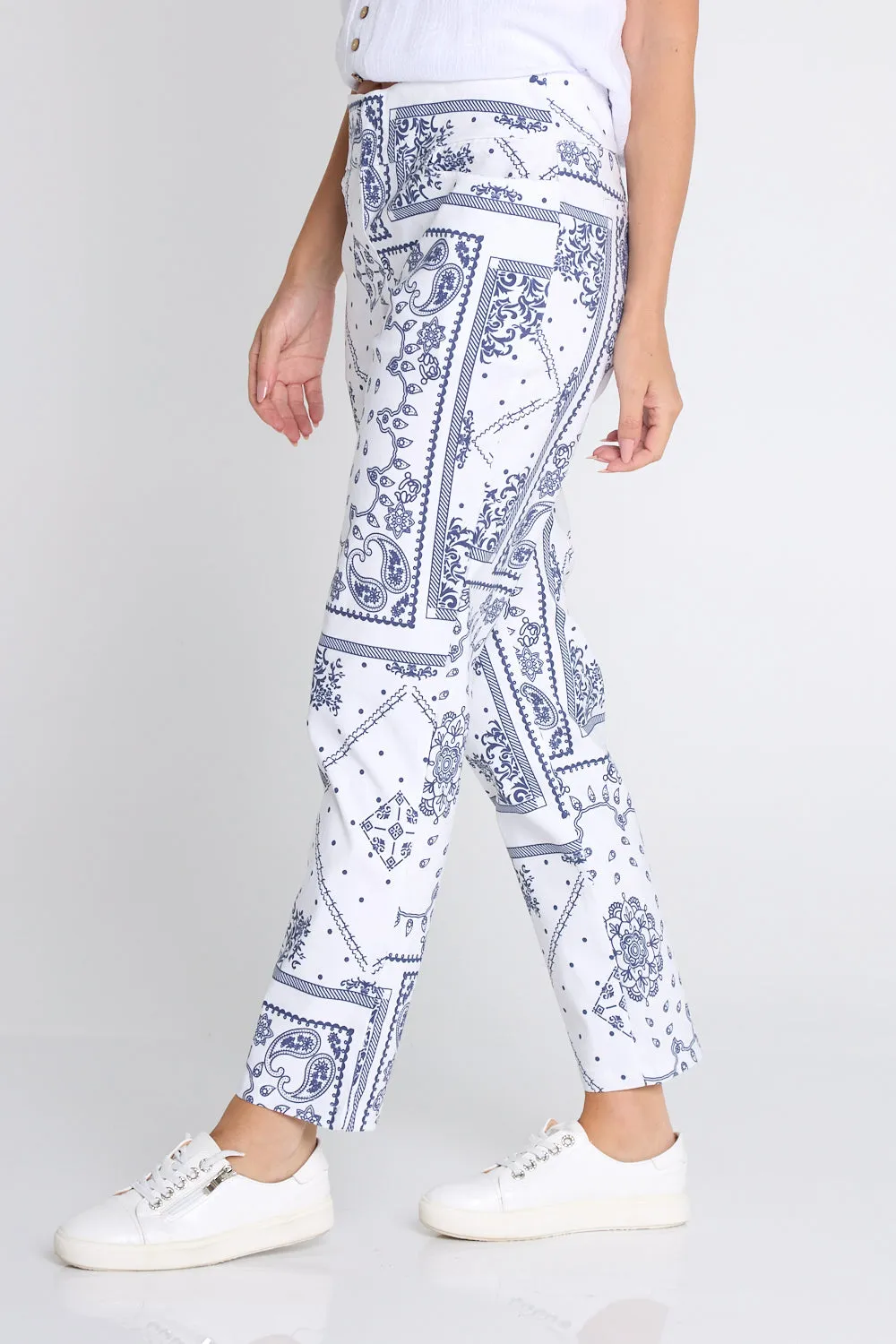 Dana Bengaline Capri Pants - Blue Paisley