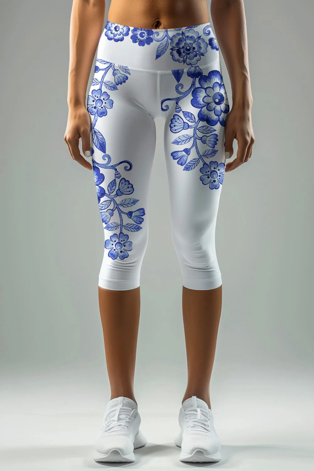 Flowerful Ellie White Blue Floral Printed Yoga Capri Leggings - Women