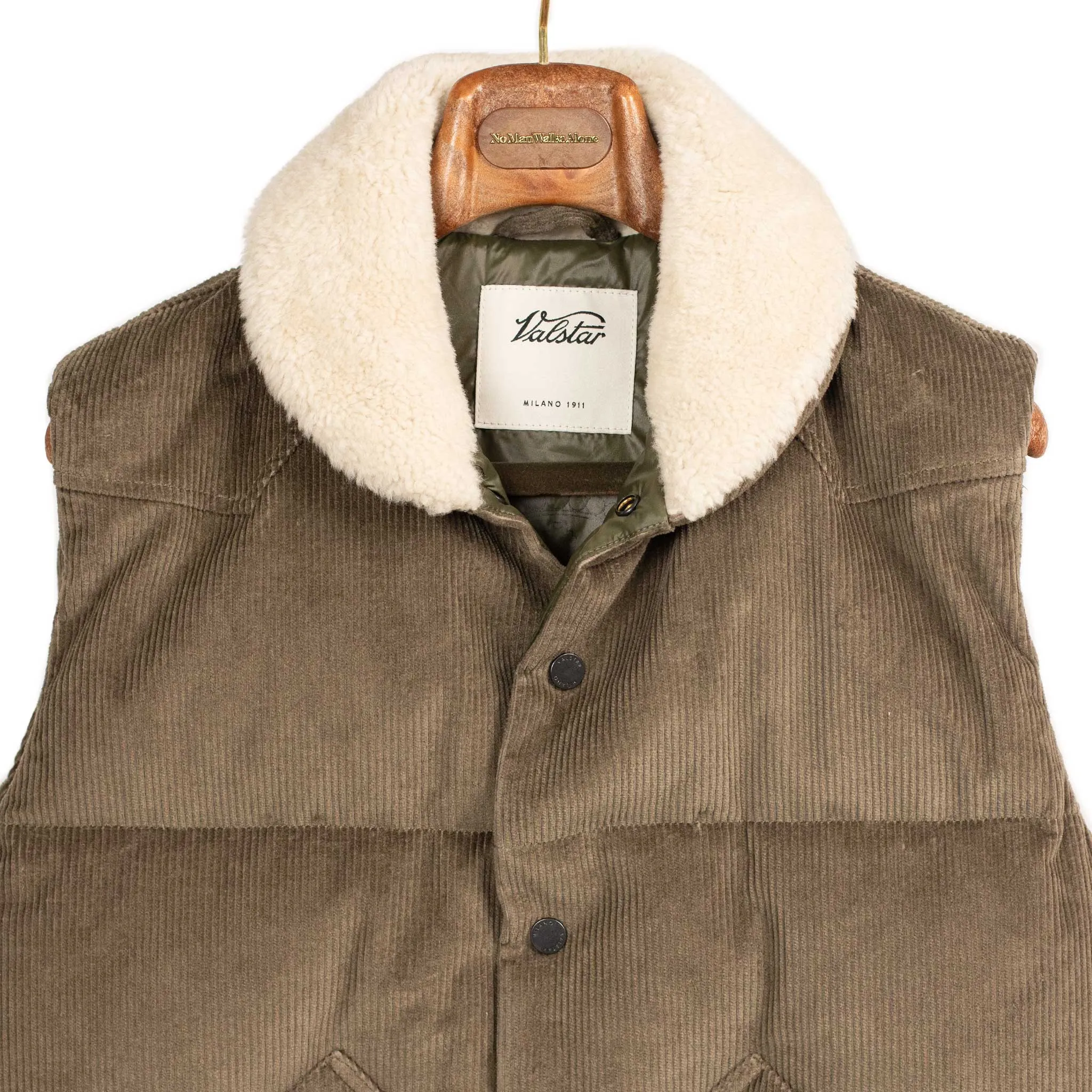 Jackson corduroy down vest, Fungo brown