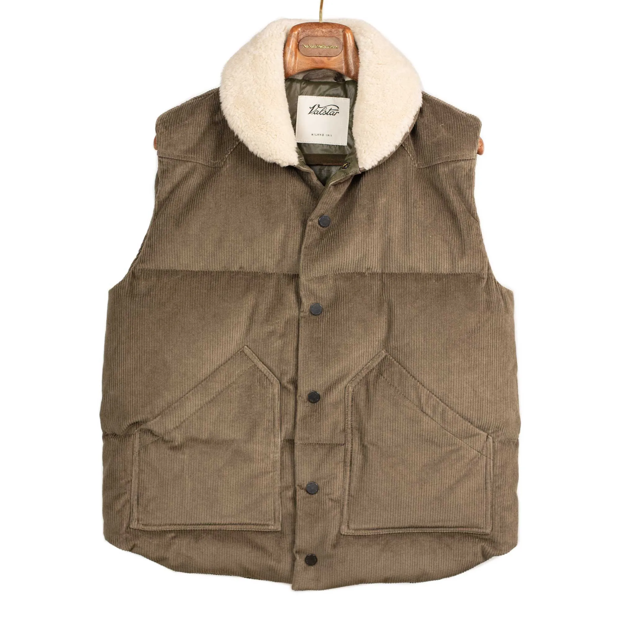 Jackson corduroy down vest, Fungo brown